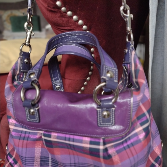 Coach Purple Poppy Handbag - Picture 6 of 8